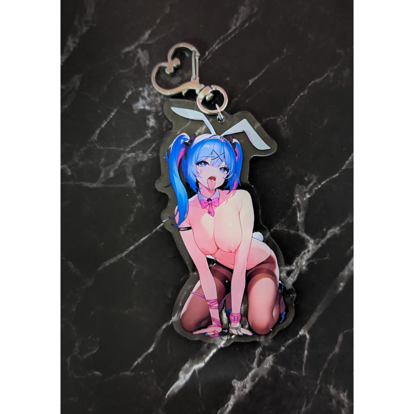 MIKU RABBIT HOLE KEYCHAIN